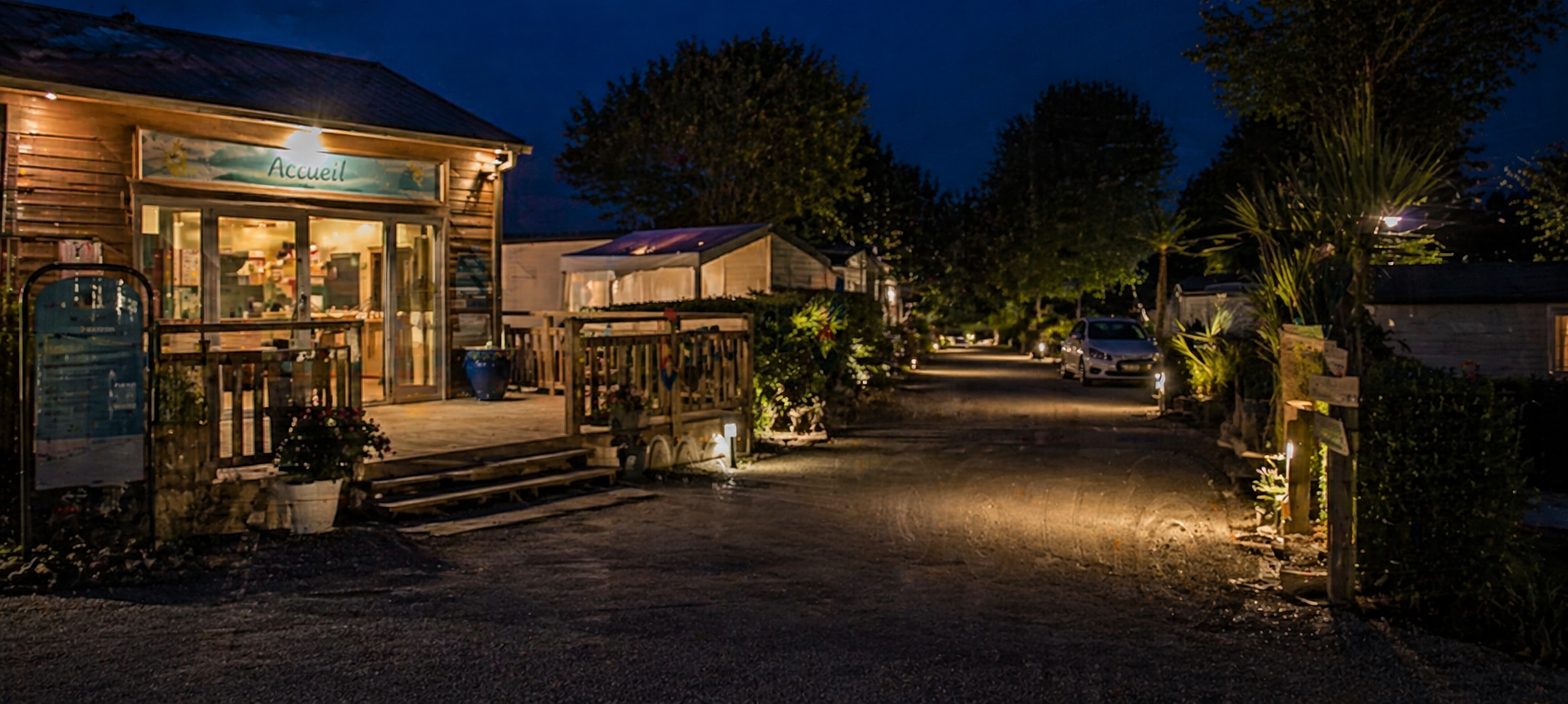Camping sécurisé de nuit — surveillance Orange Protection